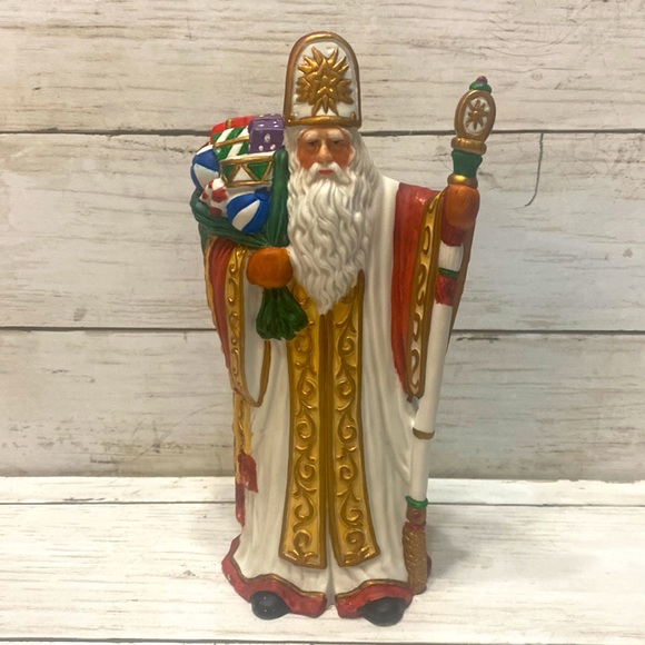 Set of 2 Traditions Old World Porcelain Collectable Santas - Picture 5 of 7